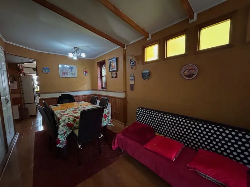 Sala de estar con ambiente cálido
