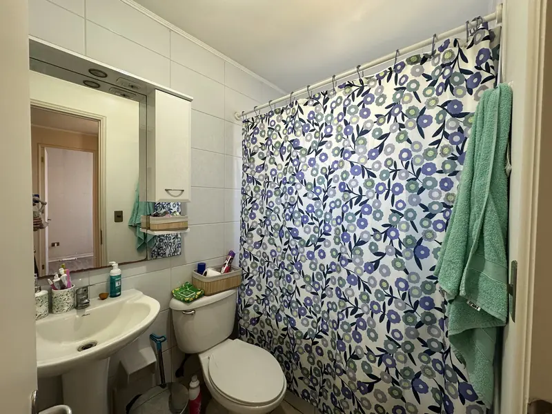 Baño completo de la casa en arriendo en Valle de Asturias, Temuco