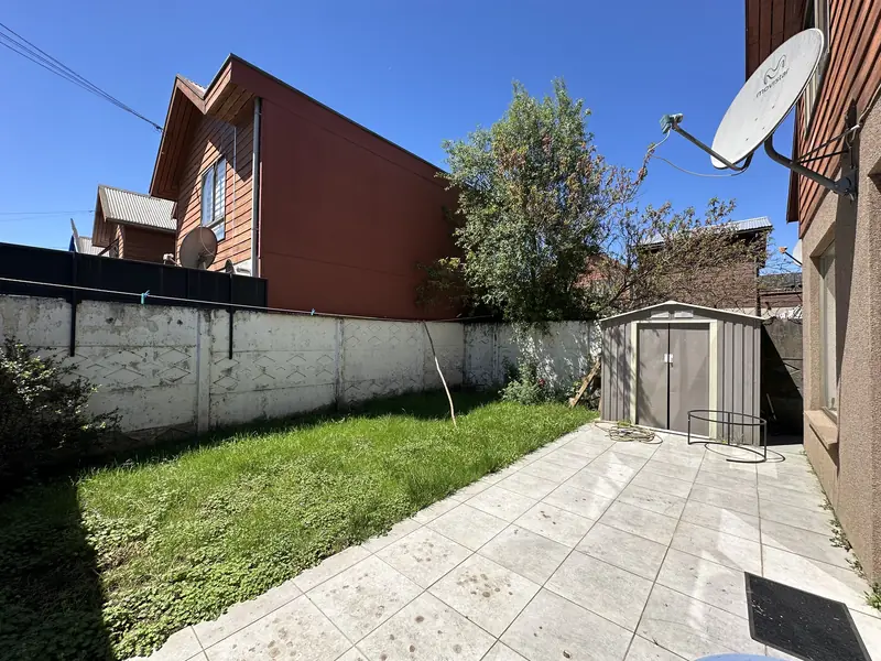 Patio con bodega de la casa en arriendo en Valle de Asturias, Temuco