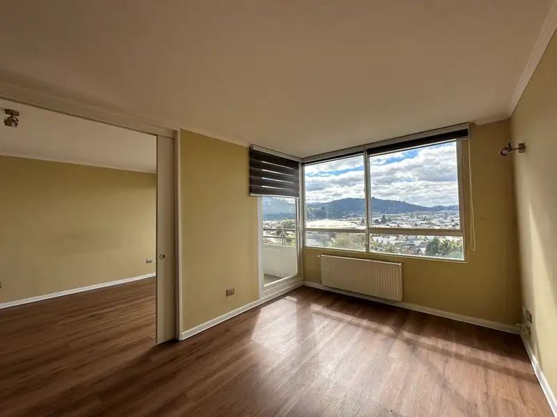 Living-comedor del departamento en arriendo en Condominio Plaza Club, Temuco