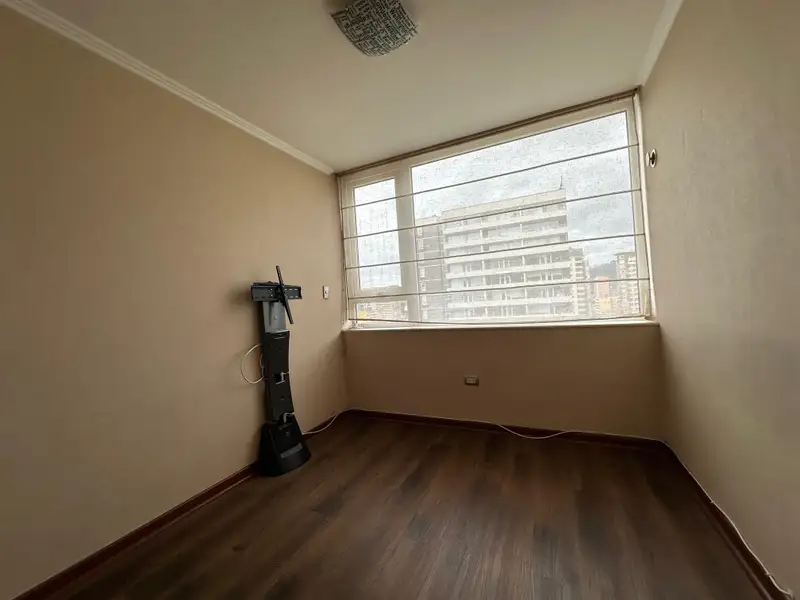 Segundo dormitorio del departamento 2D en Torre Quattro, Temuco