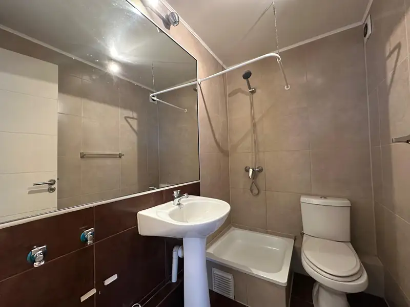 Segundo baño completo del departamento 2D en Torre Quattro, Temuco
