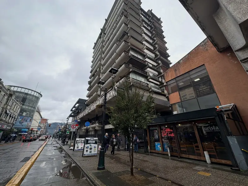 Exterior del Edificio APP de la Frontera en pleno centro de Temuco