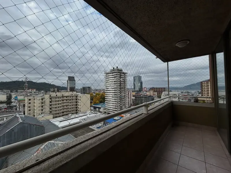 Terraza con vista al volcán del departamento en centro de Temuco