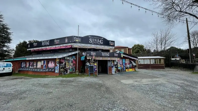 Frente comercial y condición de esquina del terreno